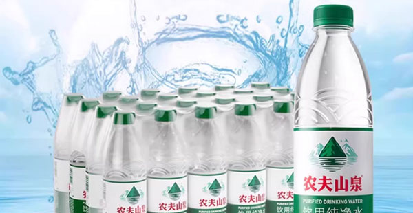 农夫山泉绿瓶水布局品牌战略，低价抢占市场高地